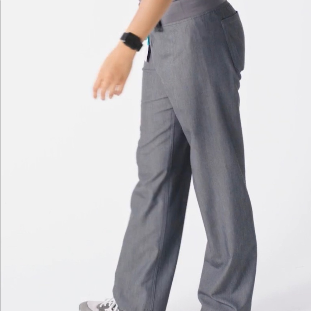 Livingston Basic Scrub Pant In Graphite. - image 6